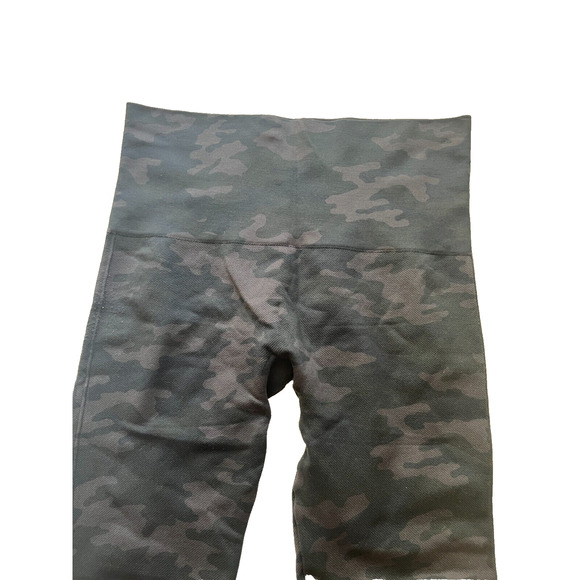 SPANX Look At Me Now Black Gray Camo Leggings Size Small - Picture 5 of 12